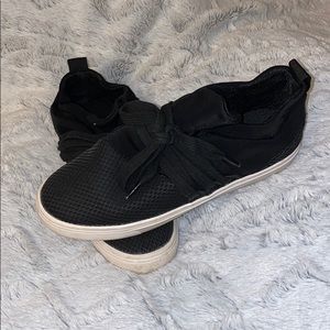 Steve madden sneakers